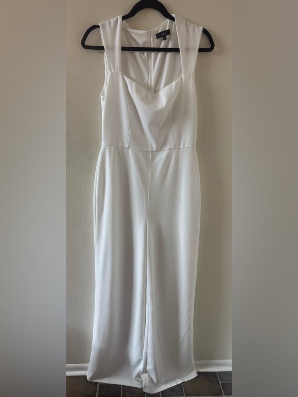 Lulu's Enticing Endeavors White Square-Neck Wide-Leg Jumpsuit - Picture 2 of 4